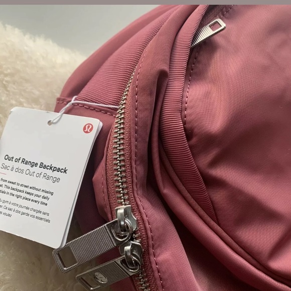 LULULEMON OUT OF RANGE 🎒 20L - Picture 4 of 9